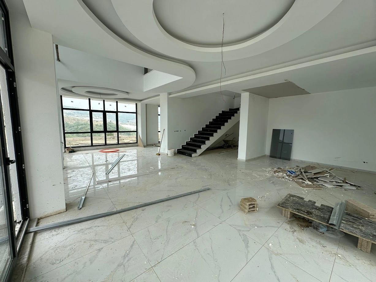 अलान्या में 300 m² बगीचे वाली विला