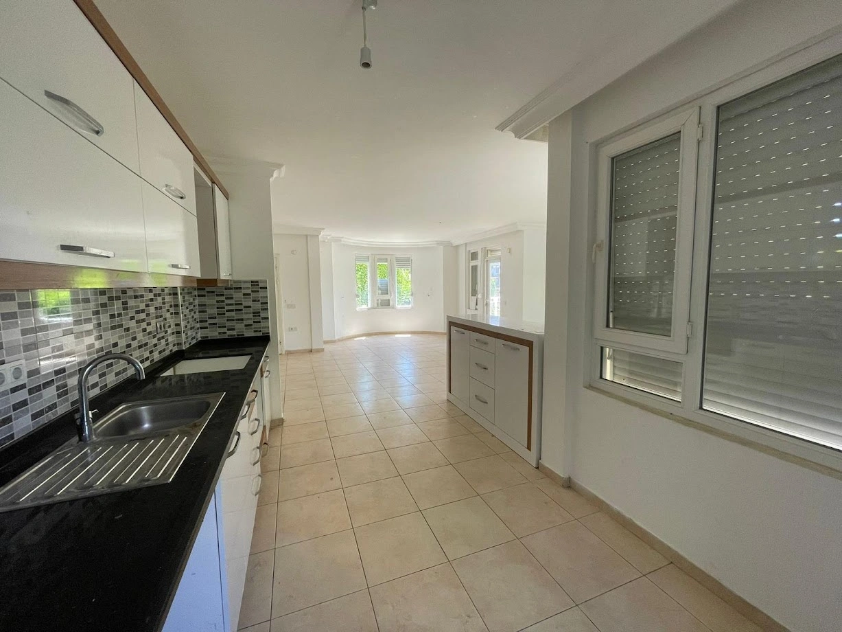 Villa mit 3 Schlafzimmern und Balkon in Alanya, Türkei