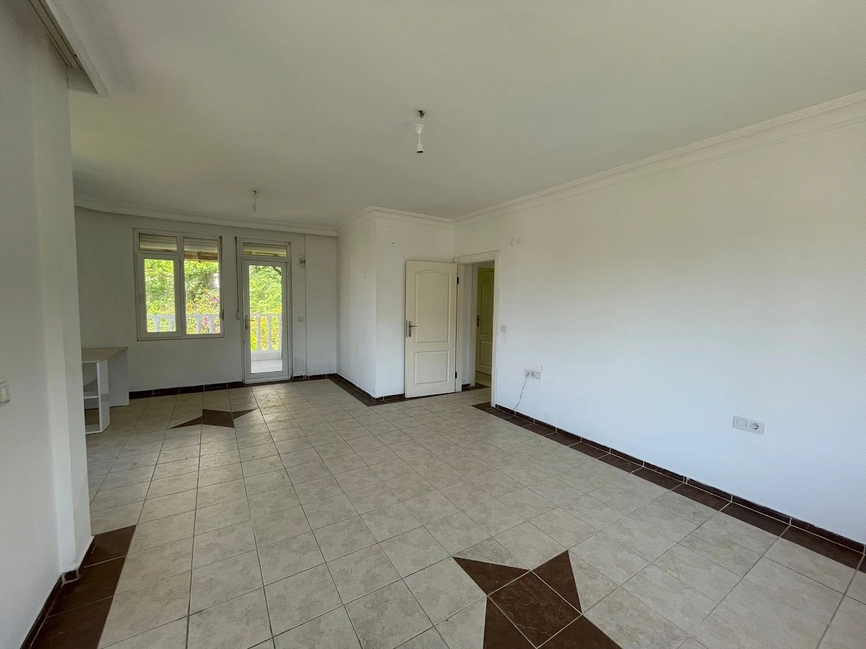 Villa mit 3 Schlafzimmern und Balkon in Alanya, Türkei