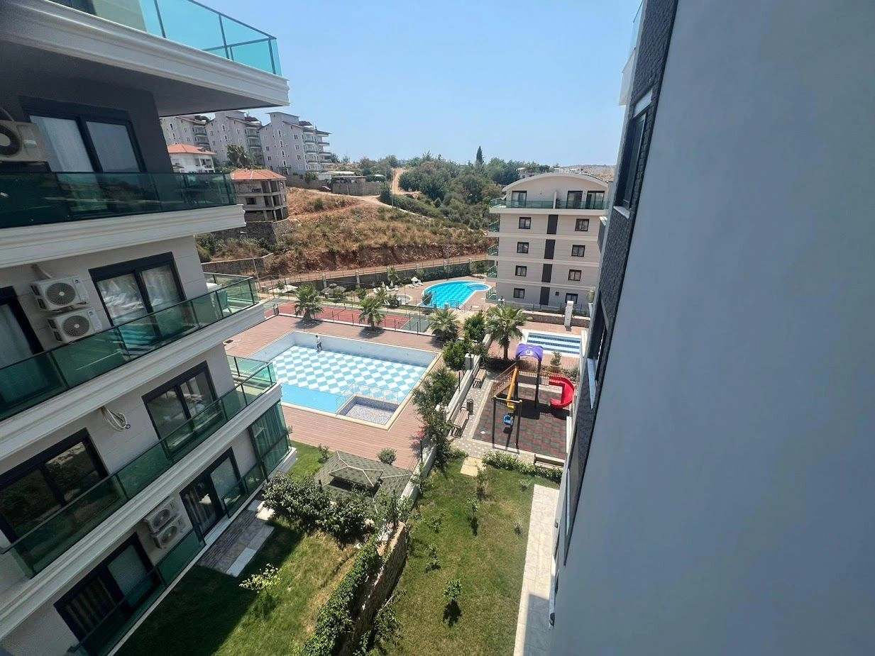 Alanya के Demertas क्षेत्र में आधुनिक 1+1 अपार्टमेंट