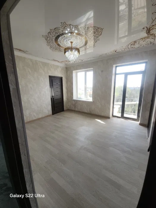 乌兹别克斯坦安集延 带电梯的3+1公寓