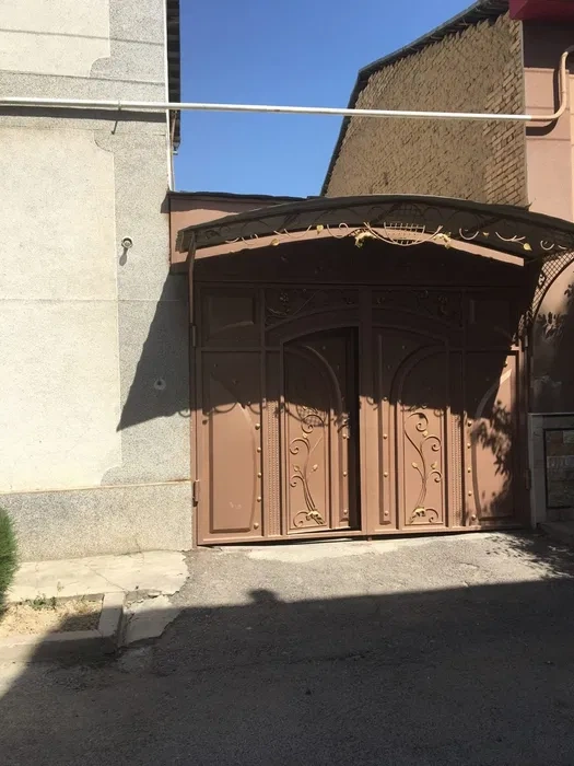 乌兹别克斯坦纳曼干 9+1 带桑拿住宅