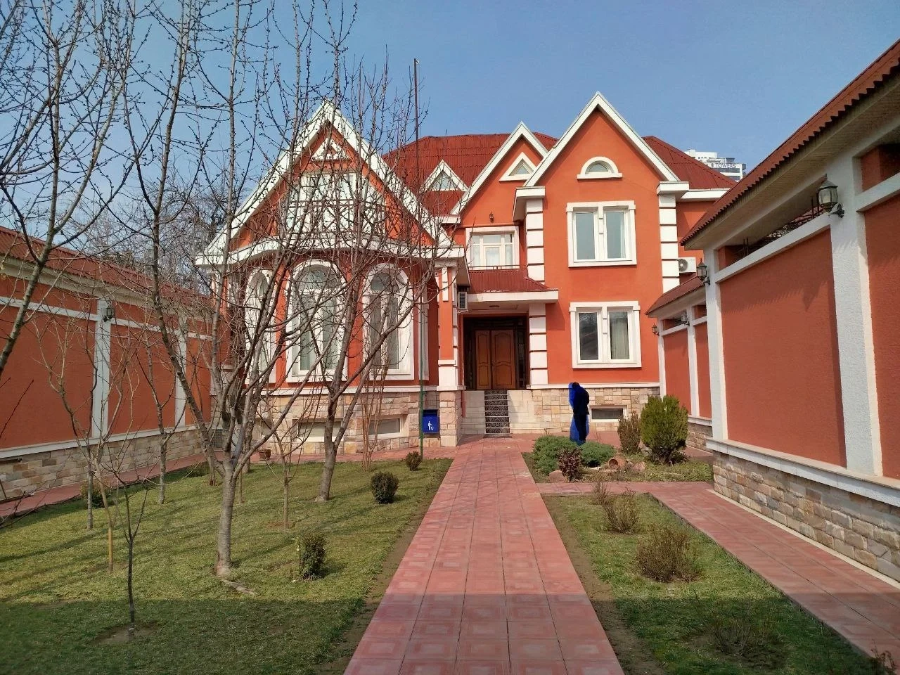 乌兹别克斯坦塔什干 625 m² 带花园住宅