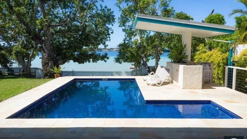 瓦努阿图维拉港 495 m2 开放式泳池别墅