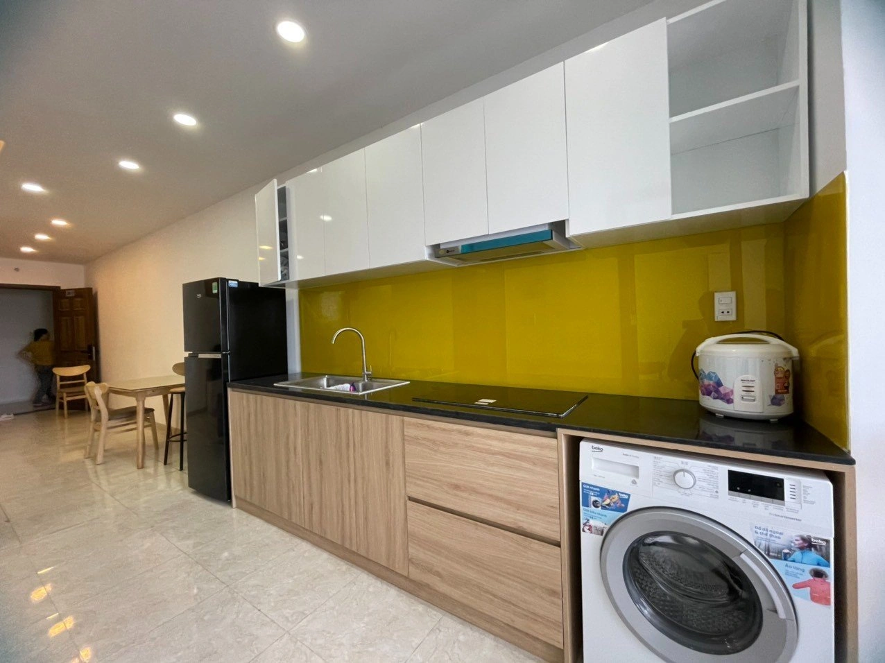 न्हा ट्रांग में 39वीं मंजिल पर प्रतिष्ठित इमारत में लक्ज़री 2+1 अपार्टमेंट