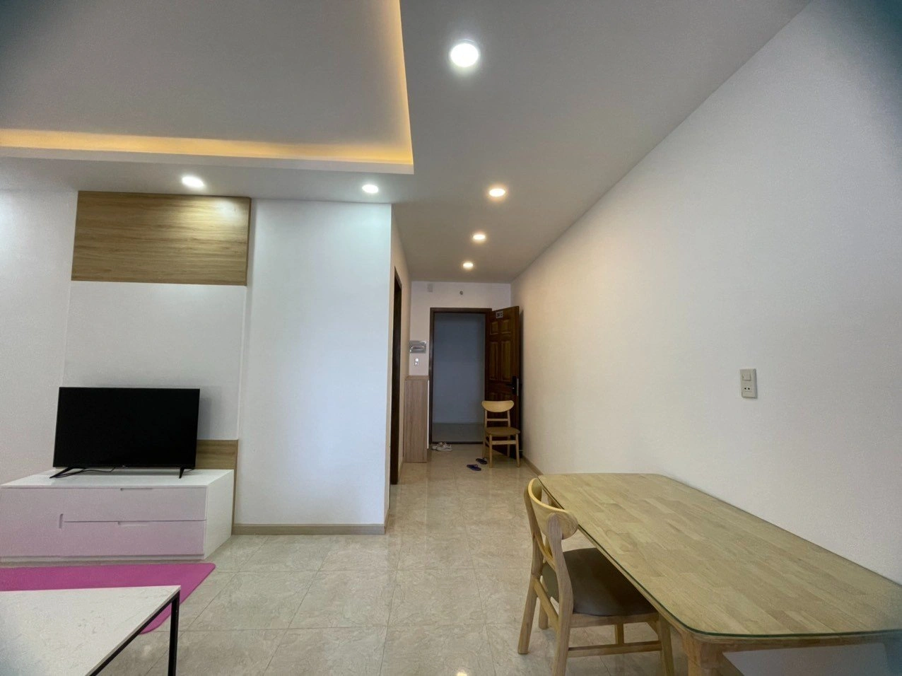 न्हा ट्रांग में 39वीं मंजिल पर प्रतिष्ठित इमारत में लक्ज़री 2+1 अपार्टमेंट