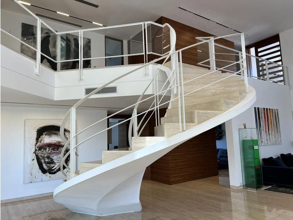 加拉加斯(委内瑞拉)1150 m²带电梯顶层公寓