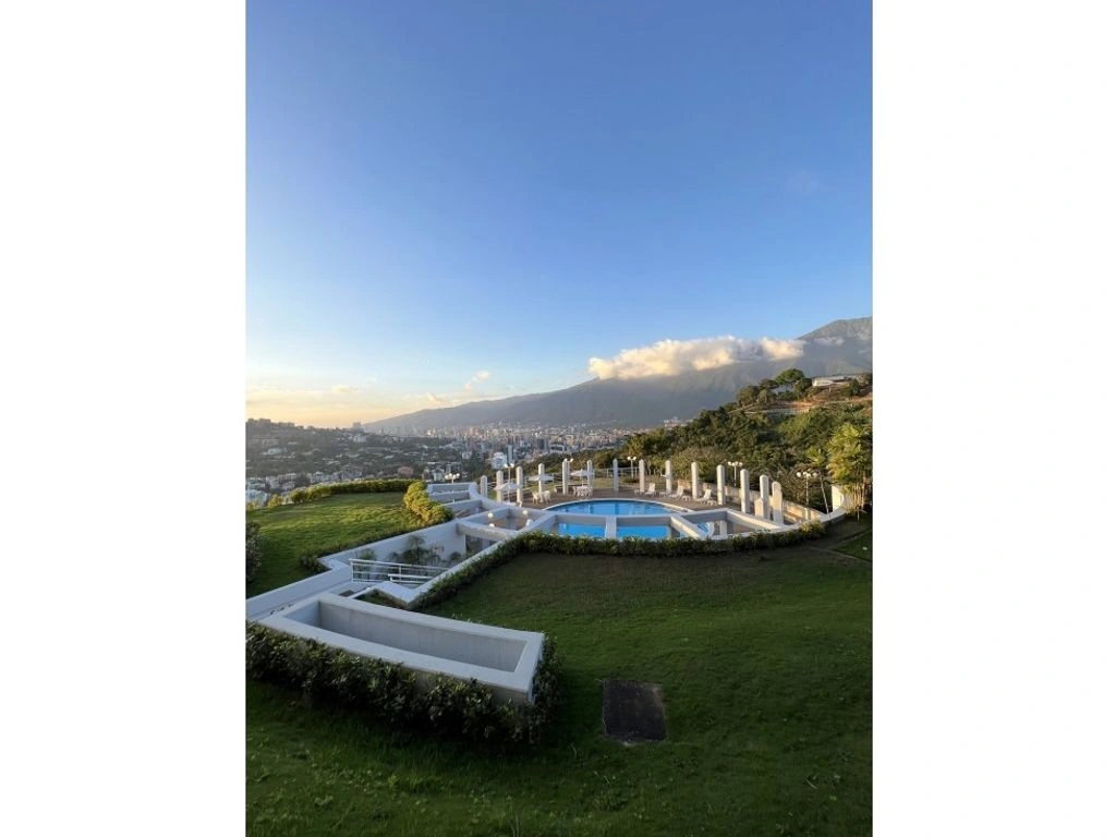 位于委内瑞拉加拉加斯的全景 3+1 顶层公寓