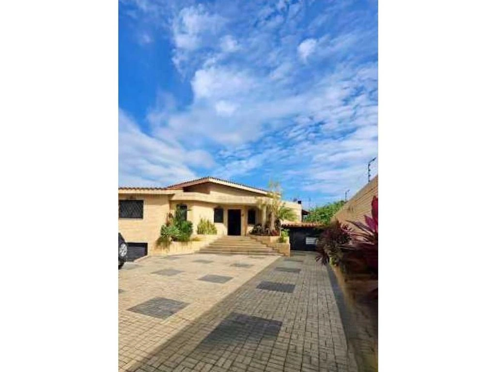 委内瑞拉瓦伦西亚市 650 m2 带停车位住宅