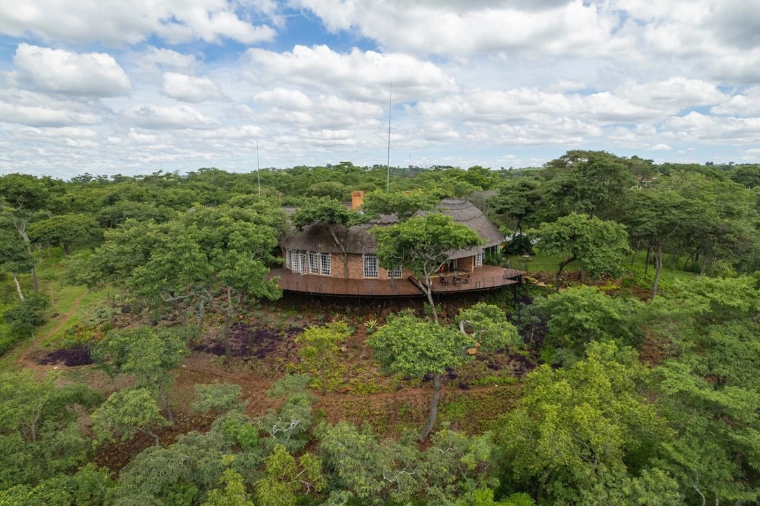 位于津巴布韦哈拉雷的带壁炉房屋