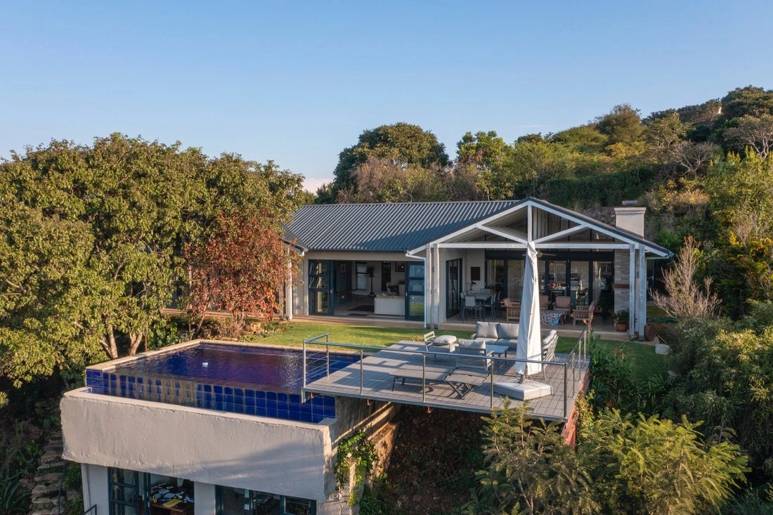 Harare, Zimbabwe में गैरेज के साथ 500 m2 का घर