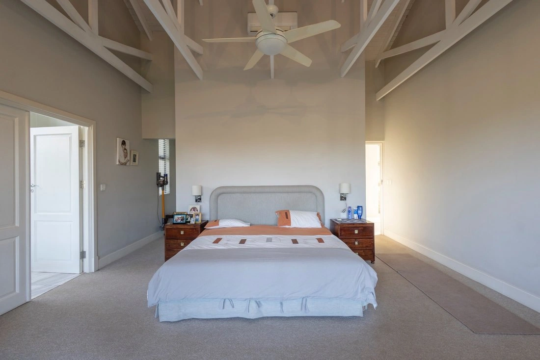 Harare, Zimbabwe में गैरेज के साथ 500 m2 का घर