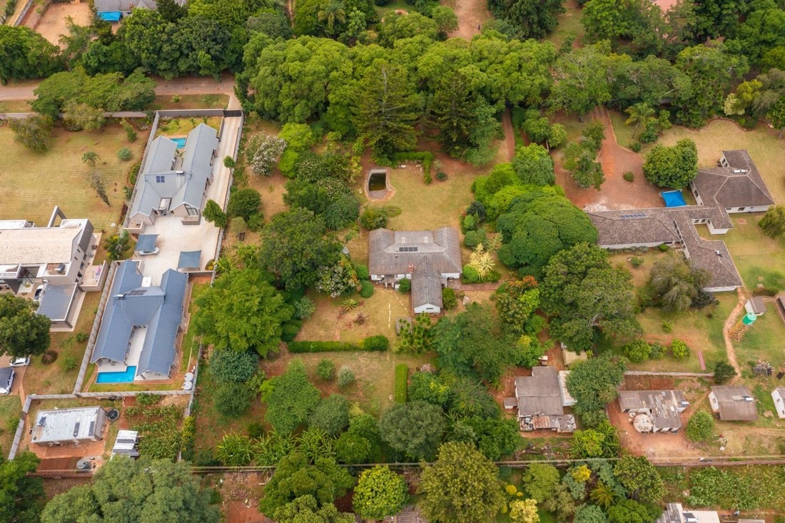 하라레(짐바브웨) 정원 포함 주택 230 m2