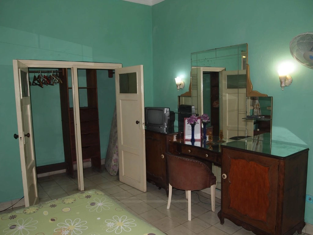 हवाना, क्यूबा में आरामदायक 12+1 घर