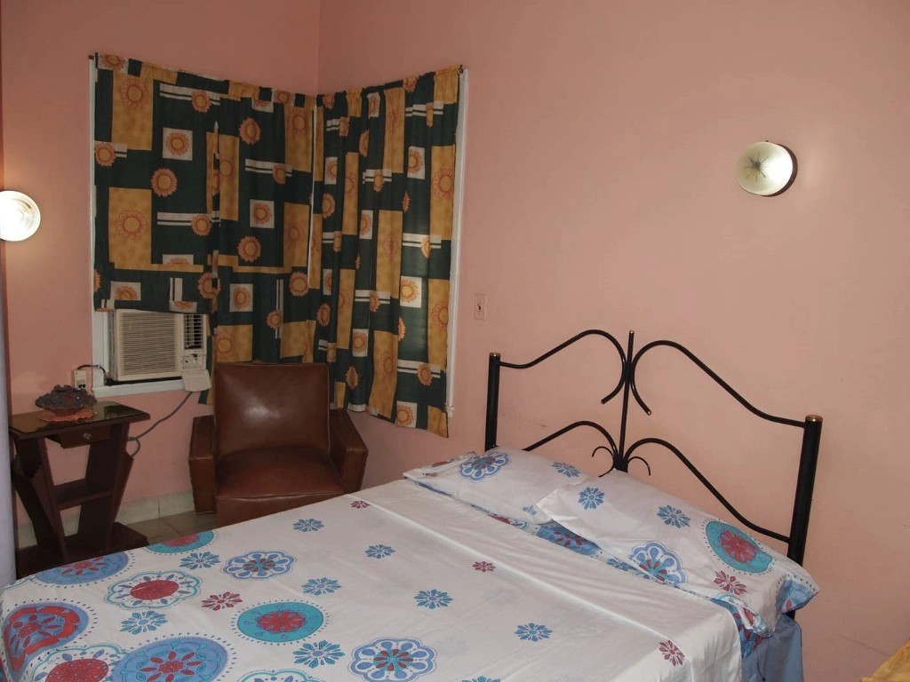 हवाना, क्यूबा में आरामदायक 12+1 घर