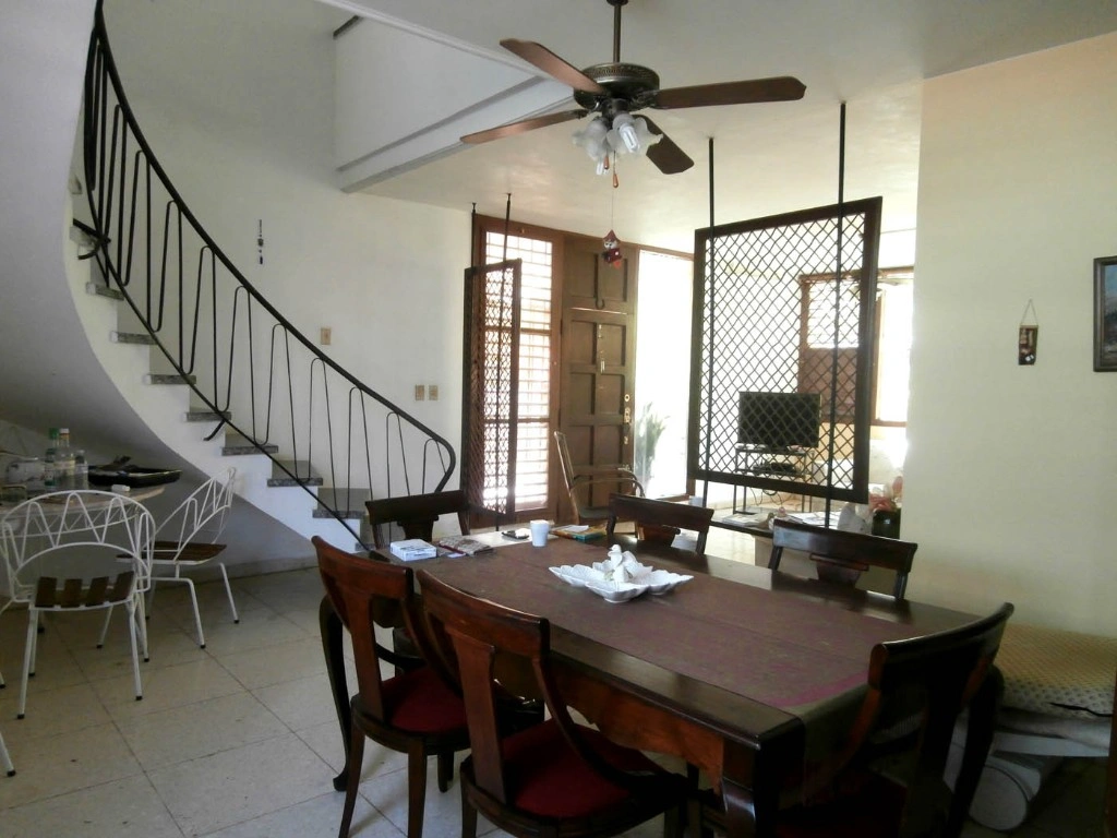 Spacious house 783 m2 in Havana, Cuba