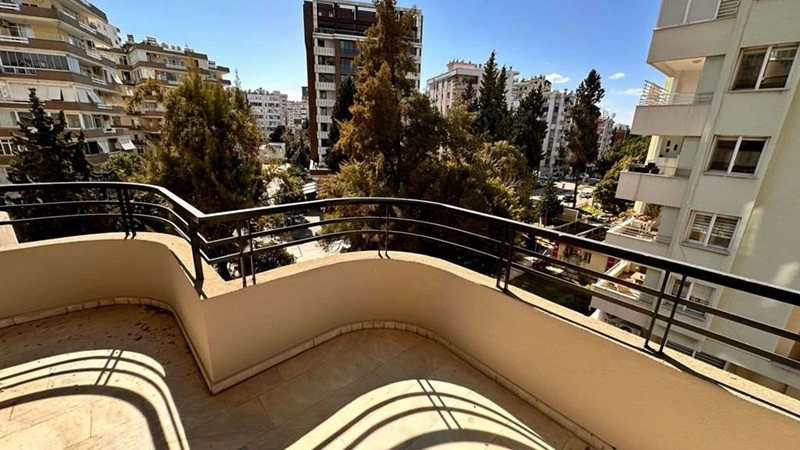 रेहटबे क्षेत्र में प्रतिष्ठित 320 म2 अपार्टमेंट, अडाना, टर्की