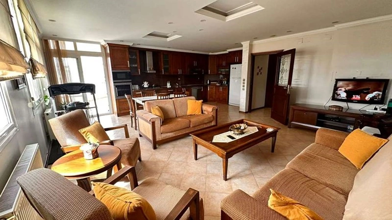 شقة مريحة مكونة من 4 غرف نوم في أضنة، تركيا