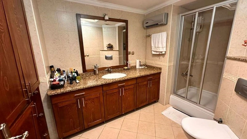 شقة مريحة مكونة من 4 غرف نوم في أضنة، تركيا