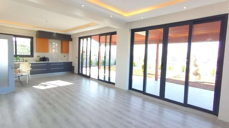 土耳其阿达纳尊贵 8 卧室别墅