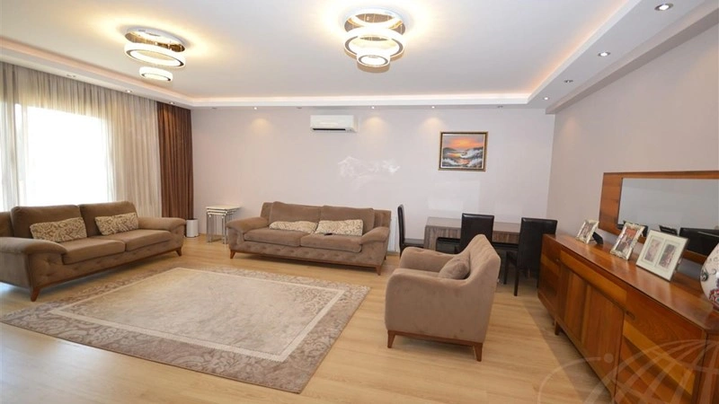 دوبلكس واسع مكوّن من 4 غرف نوم في مارماريس، تركيا