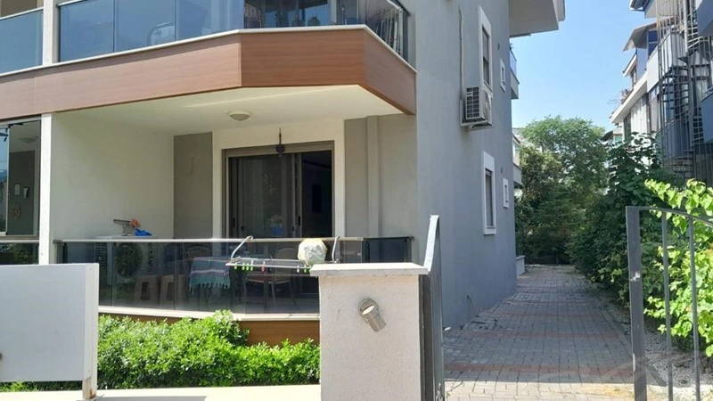 मर्मारिस, तुर्की में नवीनीकृत 2-बेडरूम अपार्टमेंट