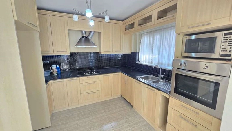 मर्मारिस, तुर्की में विशाल 4-बेडरूम डुप्लेक्स