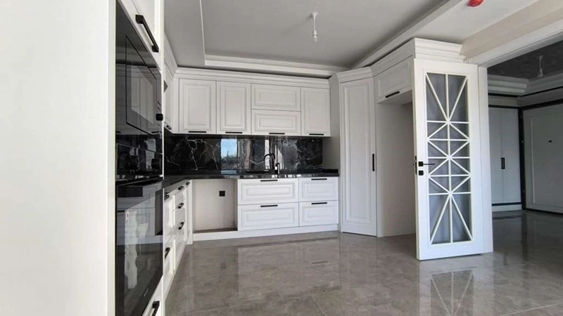 شقة فسيحة مكونة من 5 غرف نوم في قونية، تركيا