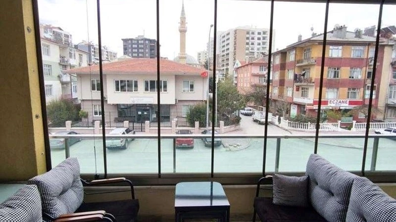 कोन्या में चीनी मिल के सामने 165 मी² का आरामदायक अपार्टमेंट।