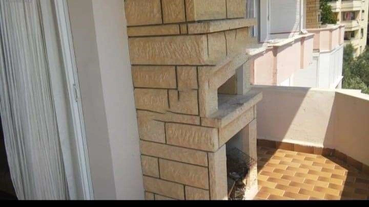 아르무틀루 바이르에 위치한 85 m2 가구가 완비된 아파트