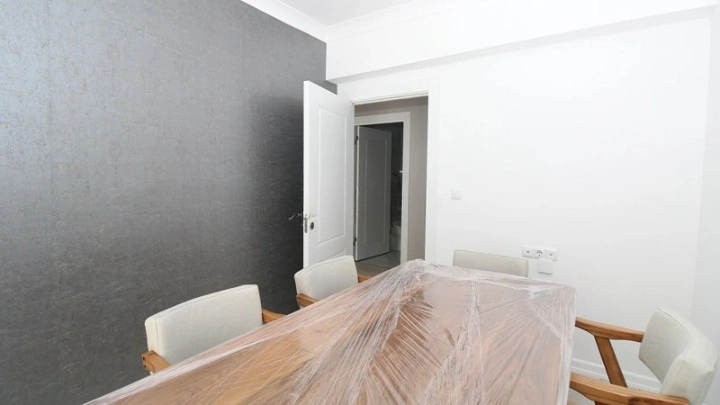 अंकारा, तुर्की में नवीनीकृत 3-बेडरूम अपार्टमेंट