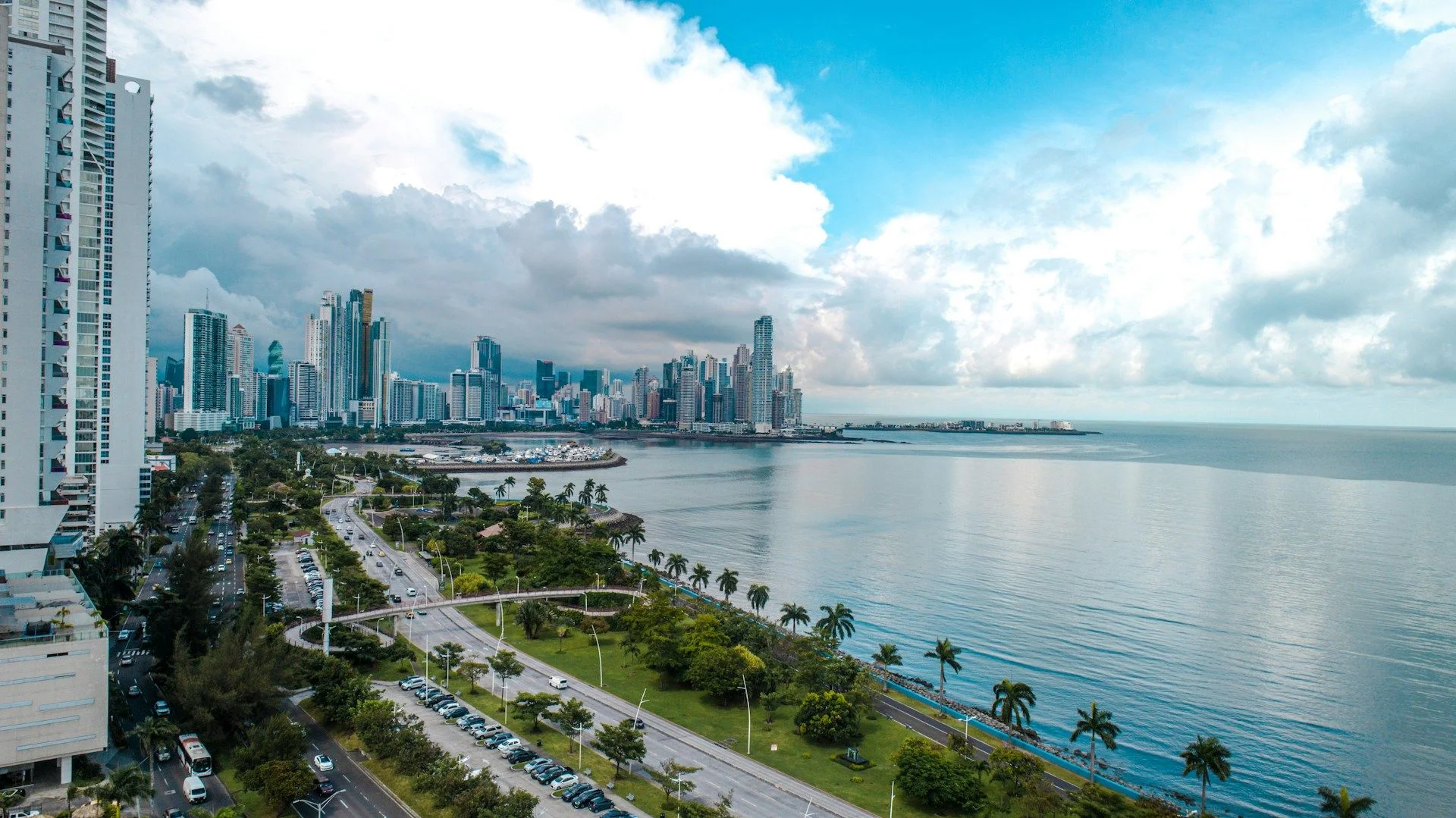 Kaufen Sie Immobilien im Sekundärmarkt in Panama-Stadt | echte Preise, Fotos ✅