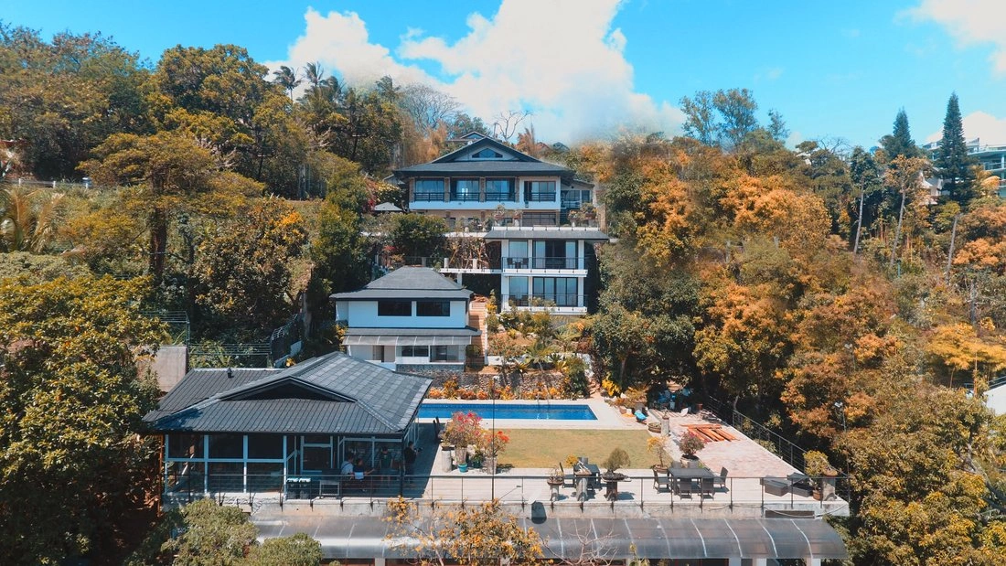 Tagaytay, Philippines में 4+1 वाला विशाल विला