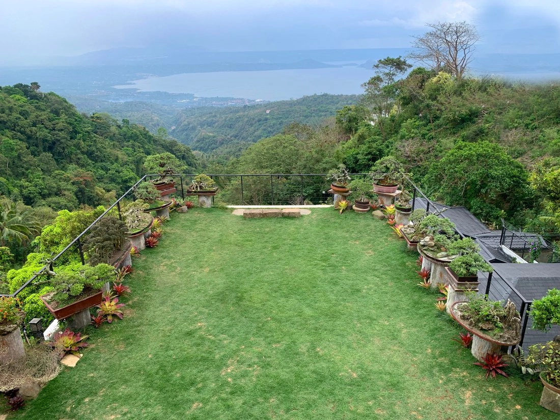 Luxury villa 1500 m2 in Tagaytay, Philippines