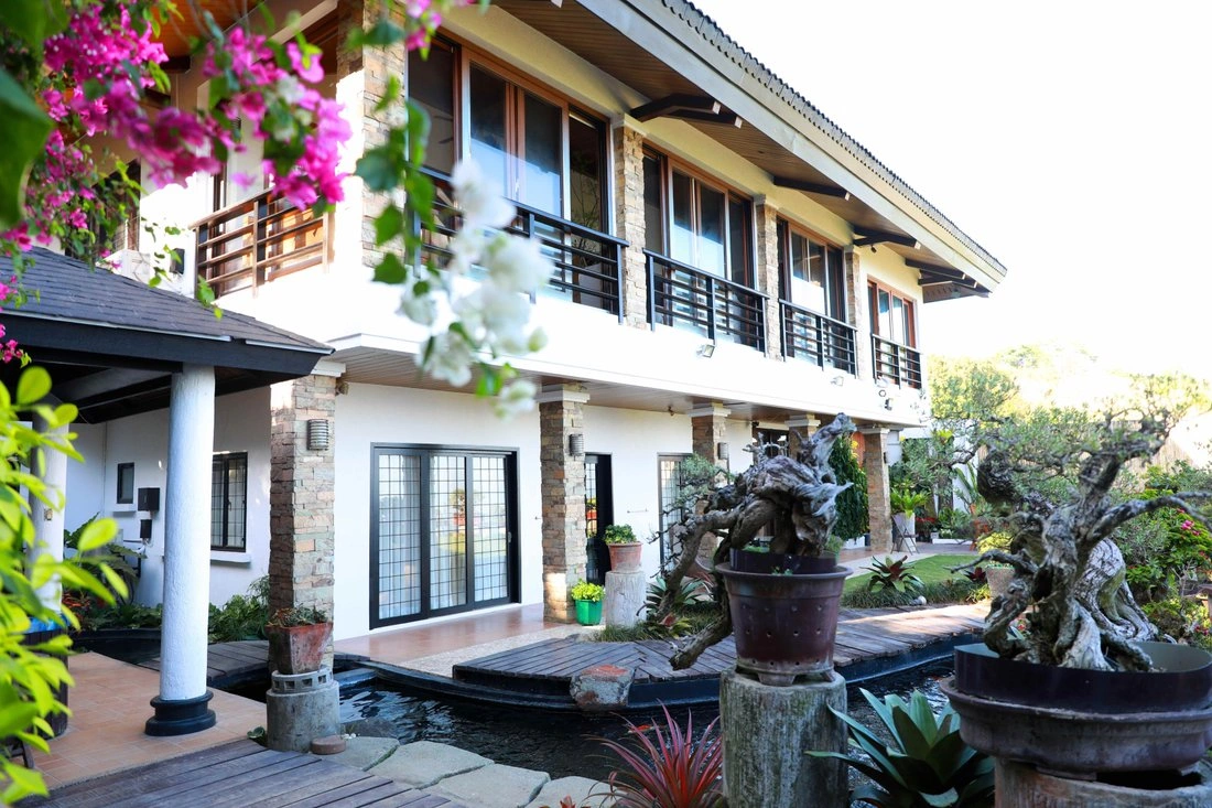 Luxury villa 1500 m2 in Tagaytay, Philippines