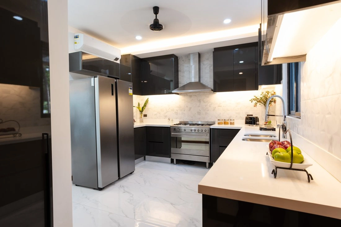 फिलीपींस, आयाला अलाबांग गांव में 1270 m2 का लक्ज़री विला