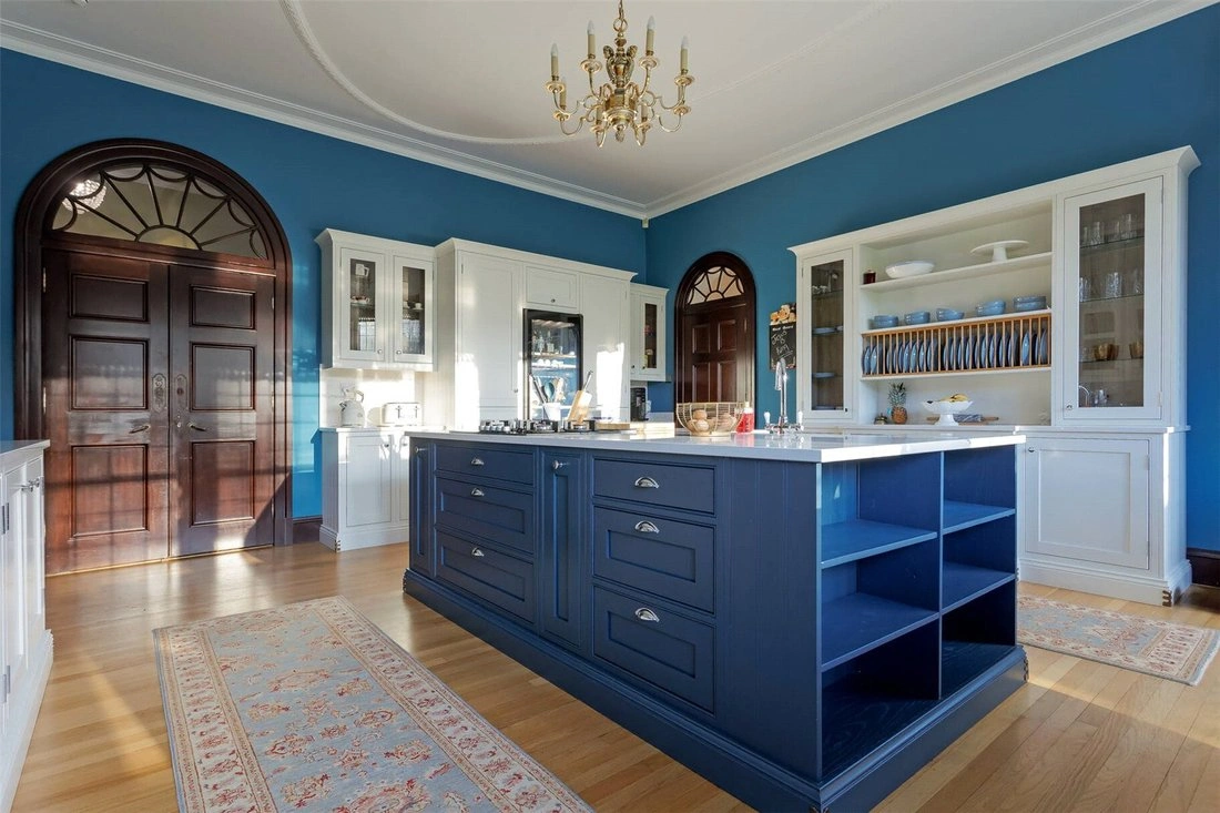 منزل فسيح بمساحة 1066 م² في ستيرلنغ، المملكة المتحدة