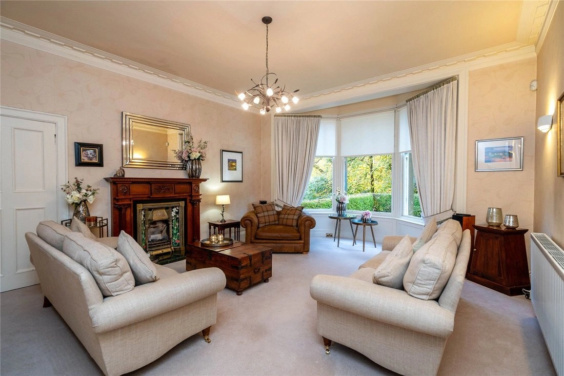 टाउनहाउस 371 m2 टेरेस के साथ, ग्लासगो, यूनाइटेड किंगडम