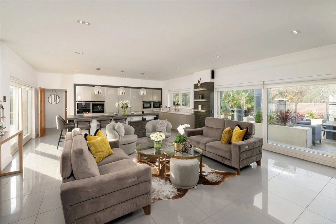 एडिनबरा, यूनाइटेड किंगडम में फायरप्लेस सहित 410 m2 का घर