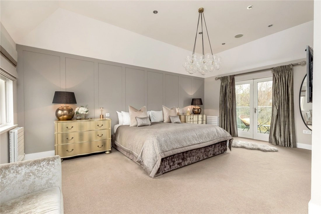 एडिनबरा, यूनाइटेड किंगडम में फायरप्लेस सहित 410 m2 का घर