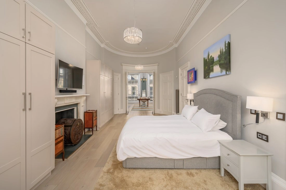 एडिनबर्ग, यूनाइटेड किंगडम में वॉक-इन क्लोसेट के साथ 7+1 टाउनहाउस