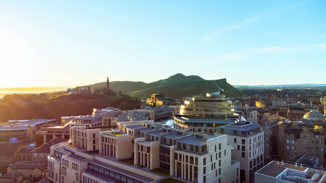 爱丁堡,英国 — 带阳台的131 m2公寓