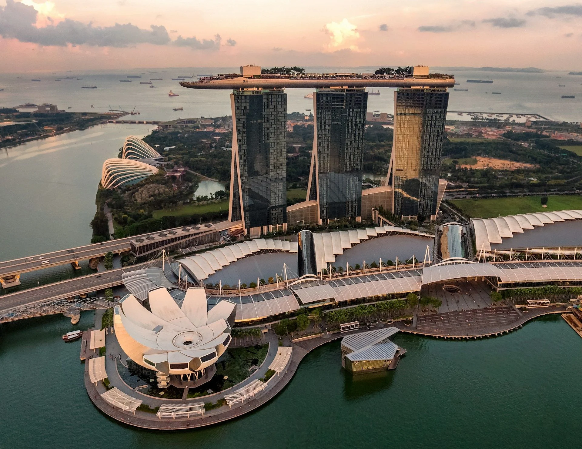 Pagos comerciales internacionales a Singapur | VelesClub Int.