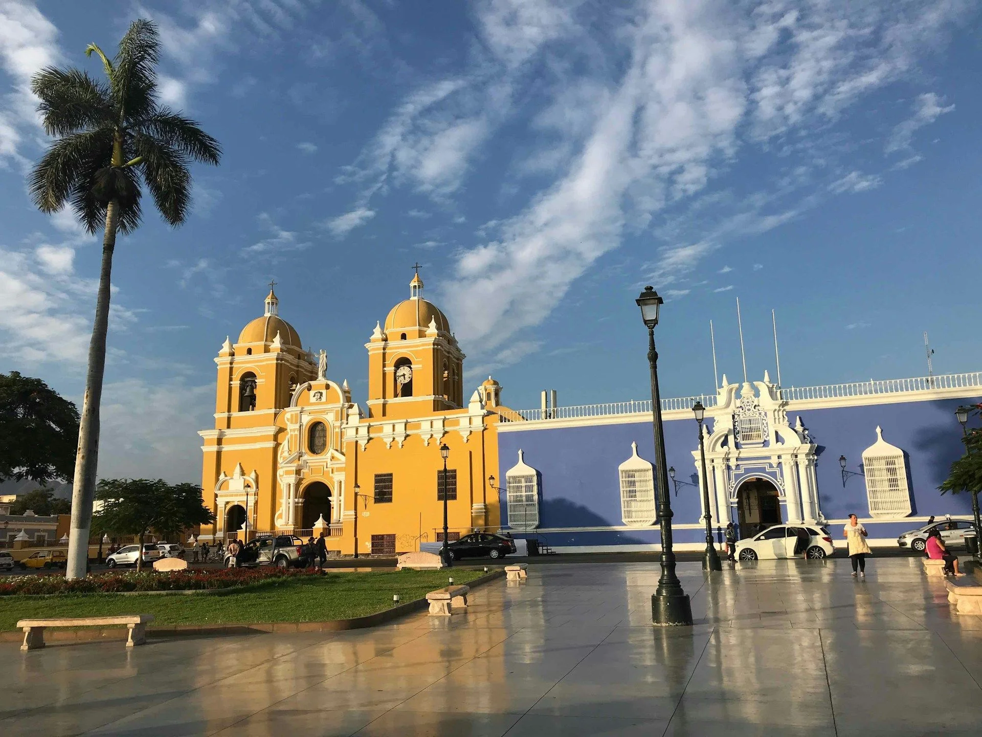 Secure Pre-Owned Homes in Trujillo – Zero Brokerage | VelesClub Int.