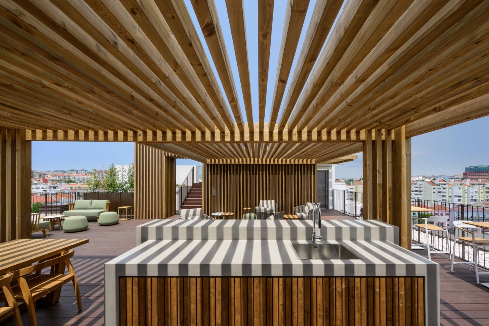 Elitärer Wohnkomplex im historischen Stadtteil Lissabon