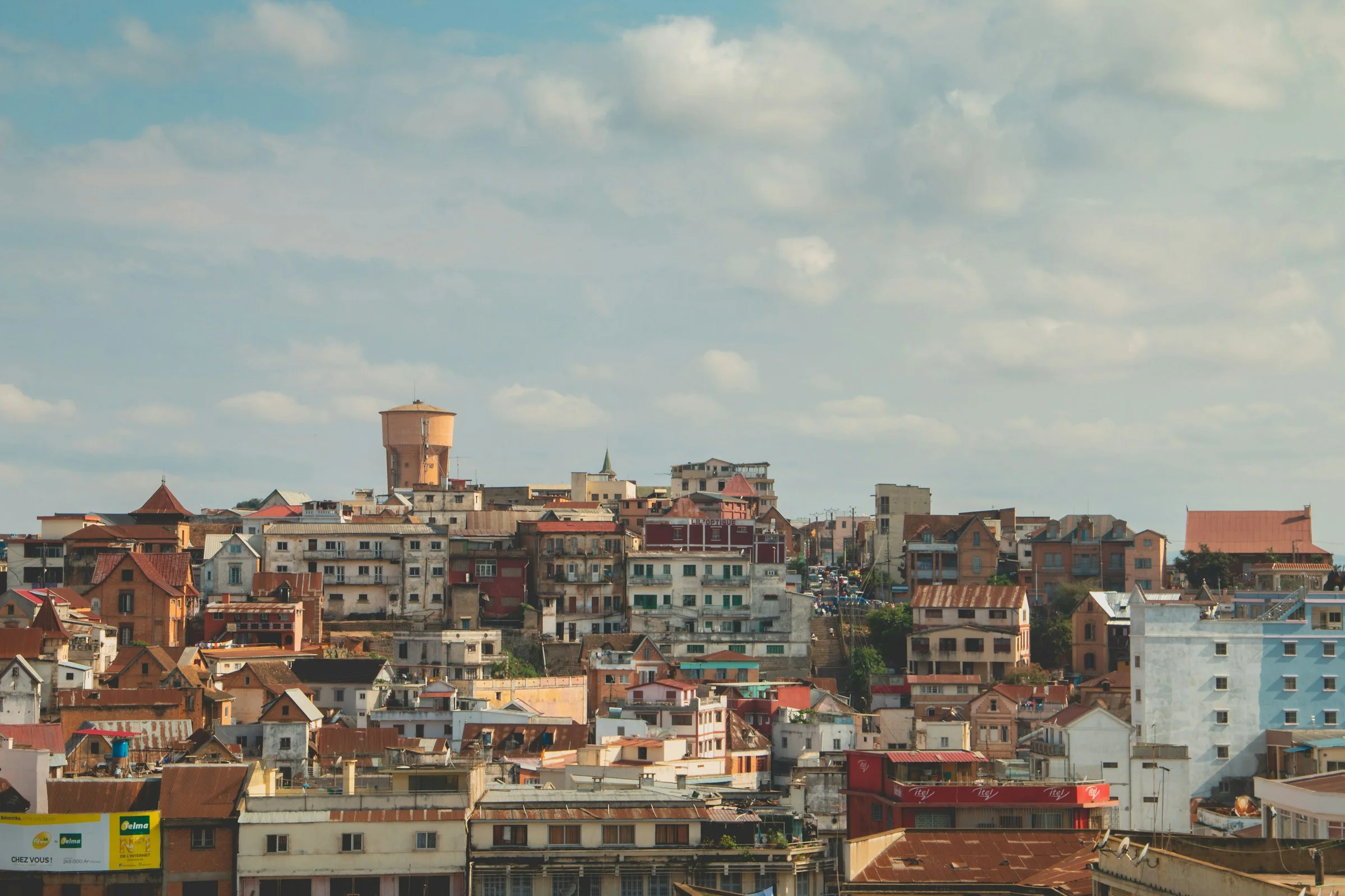 Buy secondary real estate in Antananarivo – No Agent Fees | VelesClub Int.