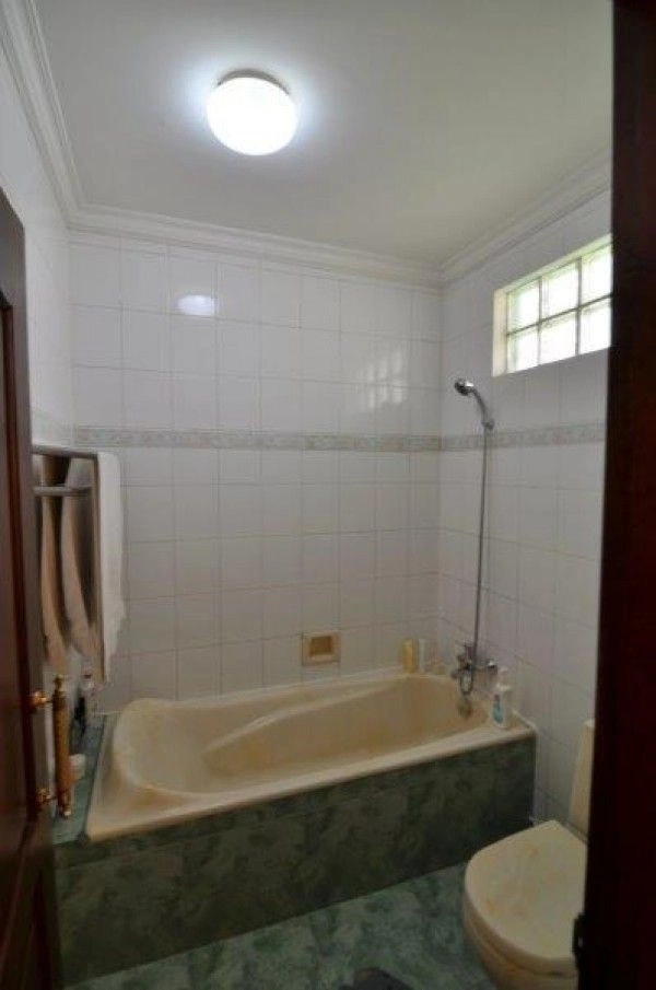 Villa in Nusa Dua with 6 bedrooms