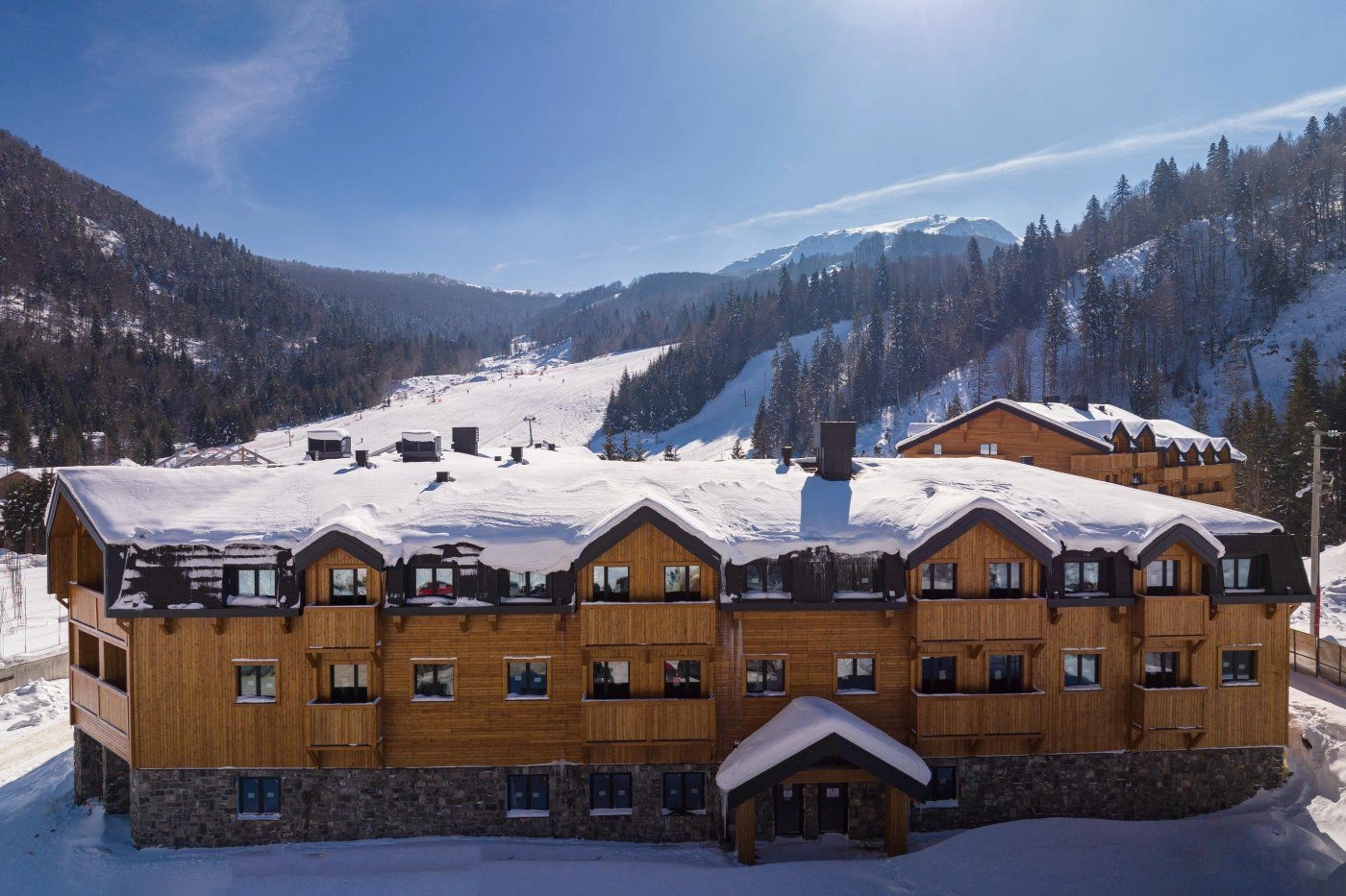 Luxury apartment complex on largest ski cluster in Kolasin