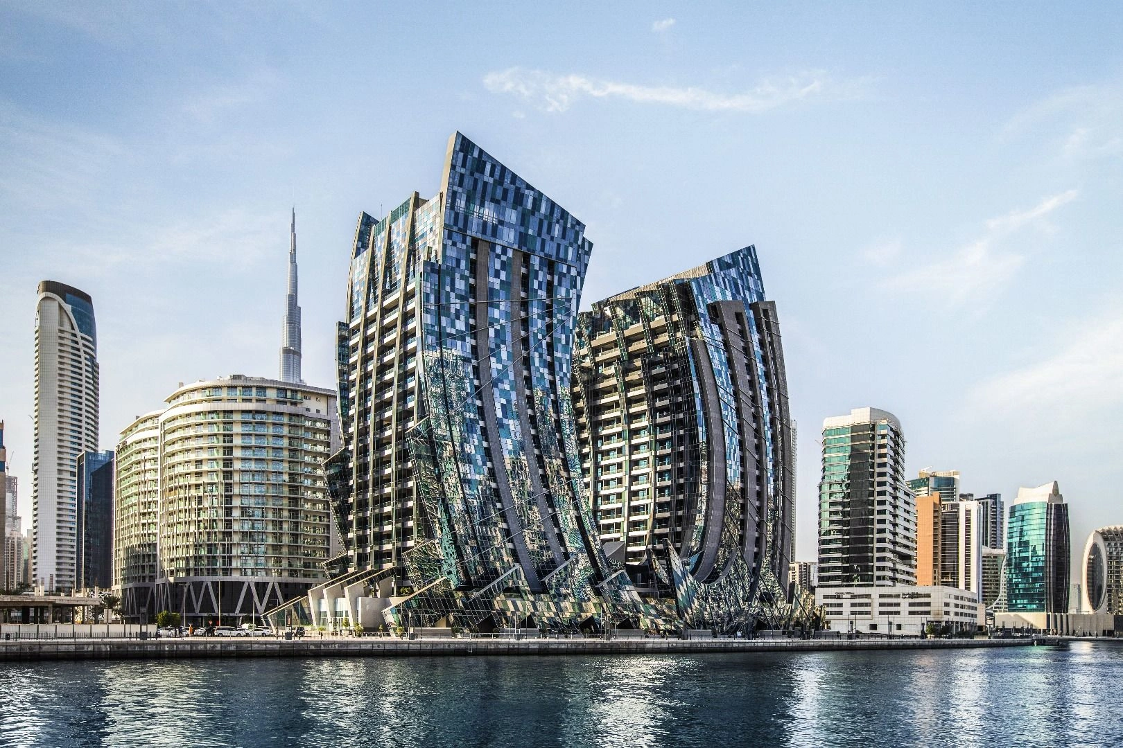 阿联酋迪拜运河18层高端住宅楼盘