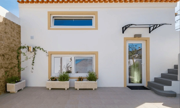 Beautiful renovated house on the Silver Coast of Portugal